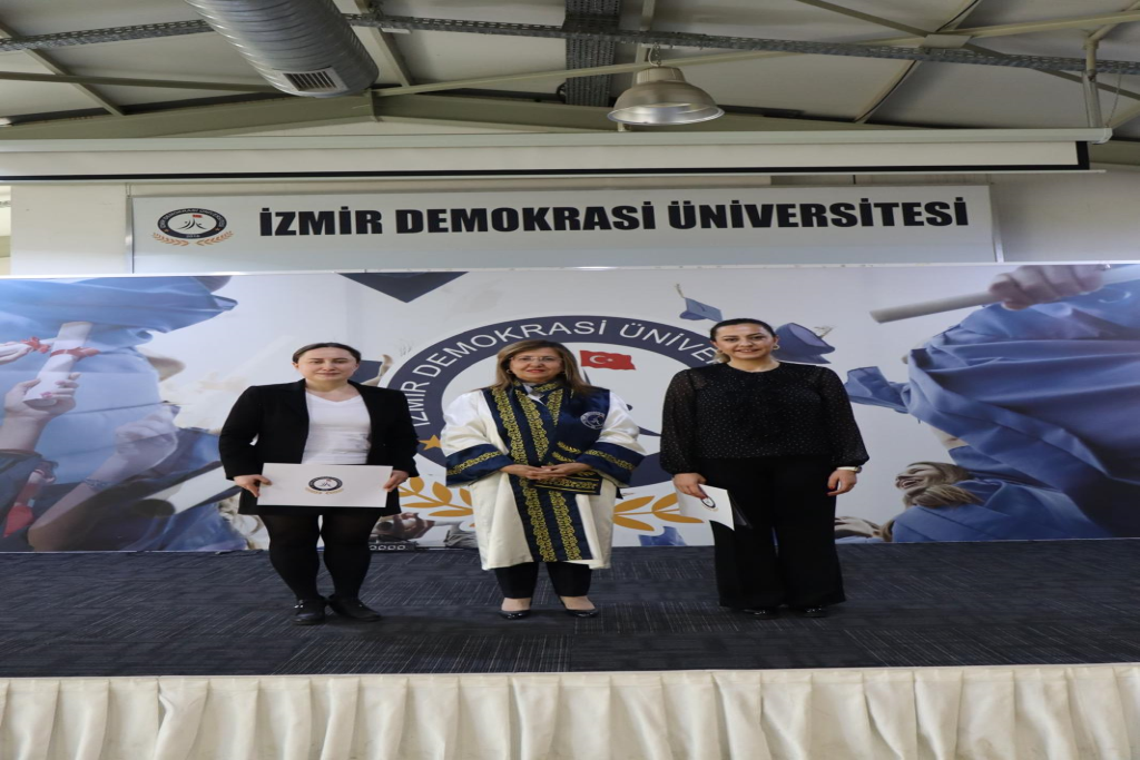 Meslek Yüksekokulu Öğretim Üyelerimiz Rektörümüz Prof. Dr. Bedriye TUNÇSİPER